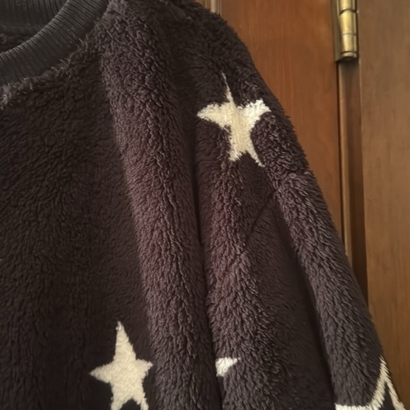 LOFT Star Print Sherpa Sweatshirt - Picture 9 of 11